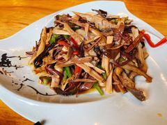 -小厨子私房菜·云南美食店