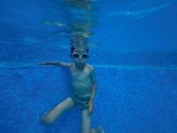 -趣游baby swim婴童游泳·盐氧护(旭辉u天地店)