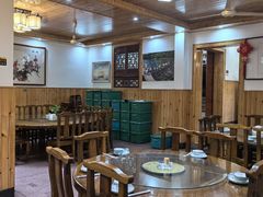 -芦茨金富饭庄·25年老字号·专做稻草鸡