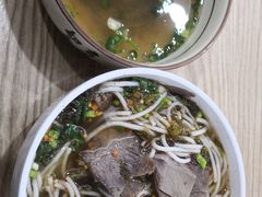 -花溪牛肉米粉(华兴东街店)