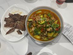 -犇逸·乐山跷脚牛肉·四川现炒(览海店)
