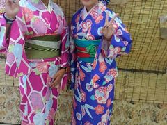 -东京都浅草樱花和服租赁店