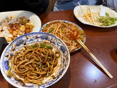 -东兴寒舍老北京炸酱面(三里河路店)