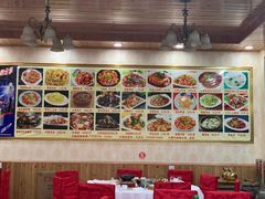 -乡土特色.冷锅鱼.牦牛肉汤锅