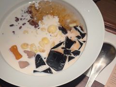 -RUXU入续糖水铺与包(卓悦中心店)