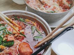 -铁锅哥米线