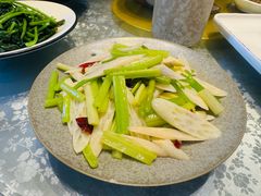 -莲餐厅·湖北菜·藕汤是头牌(愚园路店)