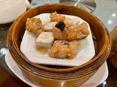 -广州中心皇冠假日酒店·百粤楼
