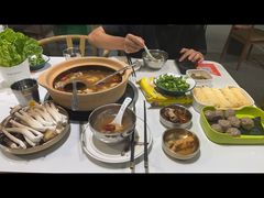 -菌小白火锅(时尚天河店)