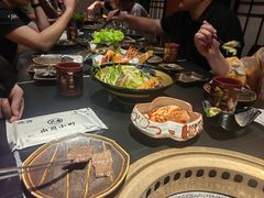 -山川小町·极番烧肉(新地假日广场店)
