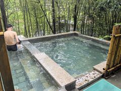 -花水湾第一村温泉大酒店