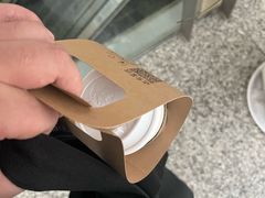 -星巴克(上海虹桥站2A检票口)