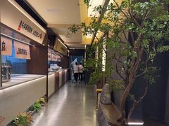 -阿瓦山寨·湘菜现炒·剁椒鱼头王(咸阳总店)