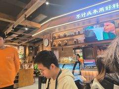 -巴卤社老火锅(财富店)