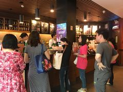 等位区-星巴克(襄阳公园店)