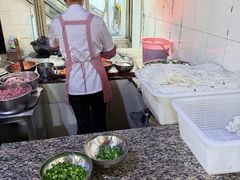 -正宗杨记普洱酸醋米线(总店)