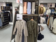 -优衣库(上海正大广场店)