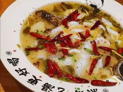 -江渔儿酸菜鱼(映月湖环宇城店)