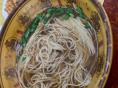 -老陆稿荐(西中市店)