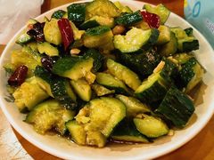 拍黄瓜-回·龙虾铺·盆盆蟹·烧烤大排档(回龙观店)