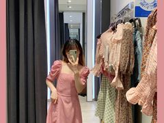 -URBAN REVIVO(上海中庚漫游城店)