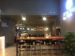 -POKEE VIA&Brunch·维娅(重庆来福士店)