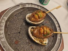 金奖石锅大连鲍-品海楼·大连海胆锅贴馆(东港店)