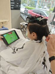 -PE SALON