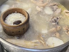 人参滋补鸡-朴小妹人参鸡汤火锅(长白山万达店)