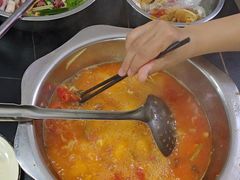 -周良天山牛杂城(天山路总店)