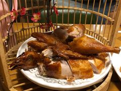 金牌烧鸡-老板很二(吉大店)