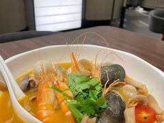 -港丽餐厅(正大店)