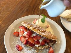 -ROAST coffee & eatery