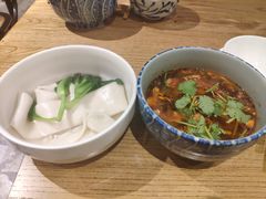 酸汤手擀面-新梅华·茶点餐厅(石路国际商城店)