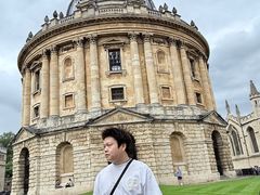 -牛津大学