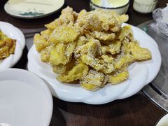 -金卯白肉罩火烧