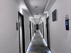 -竟客电竞酒店(川沙地铁站店)