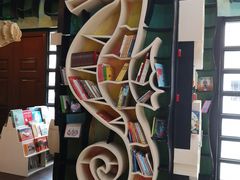 -钟书阁(松江泰晤士小镇店)