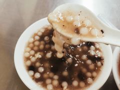 -芳婆糕团店(王府大街店)