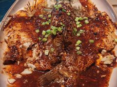 -八府香鸭·啫啫煲(华山路店)