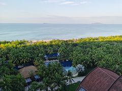 -三亚湾海居铂尔曼度假酒店