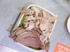 -宴全牛粤来越牛潮汕鲜牛肉火锅(海州万达广场店)