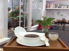 红豆燕窝-燕庭·纯燕窝·甜品下午茶(南京西路店)
