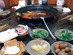 -星鸿社重庆老火锅(燃灯寺分店)