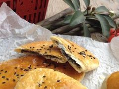 酥茶饼芝麻味-祝好吃韭菜盒
