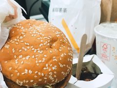 -麦当劳(宝山大厦店)