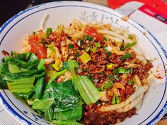 三合一棍棍面-老白家面馆(测绘东路总店)