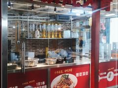 门面-三个大叔烤羊肉串·炭炉砂锅菜(西三旗店)