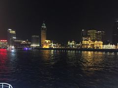 -黄浦江游览十六铺3号码头网红自助餐