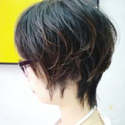 -变画·发型STUDIO
